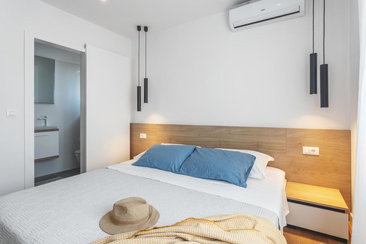 Center Apartment Golden Ray Бол Екстер'єр фото